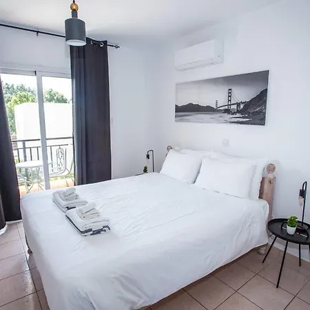 Estea - Olympia's Skyview Townhouse With A Pool * Πάφος