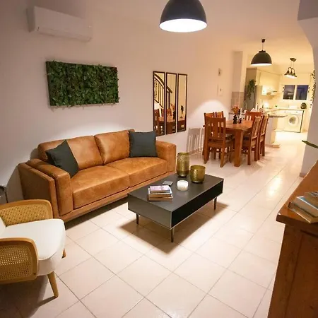 Σπίτι διακοπών Estea - Olympia's Skyview Townhouse With A Pool