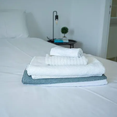 Estea - Olympia's Skyview Townhouse With A Pool Σπίτι διακοπών *