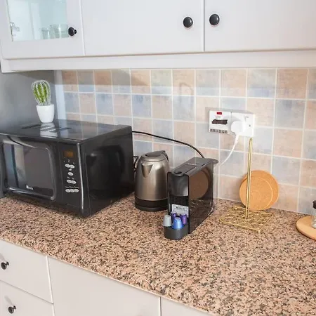 Estea - Olympia's Skyview Townhouse With A Pool Дом отдыха Пафос