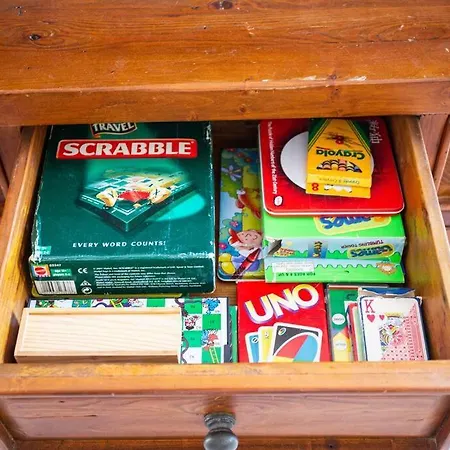 Estea - Olympia's Skyview Townhouse With A Pool Дом отдыха