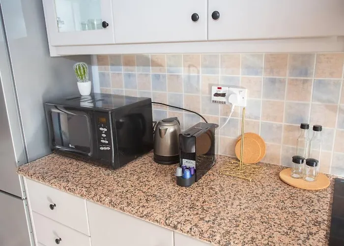 Estea - Olympia's Skyview Townhouse With A Pool 別荘 パ フォス